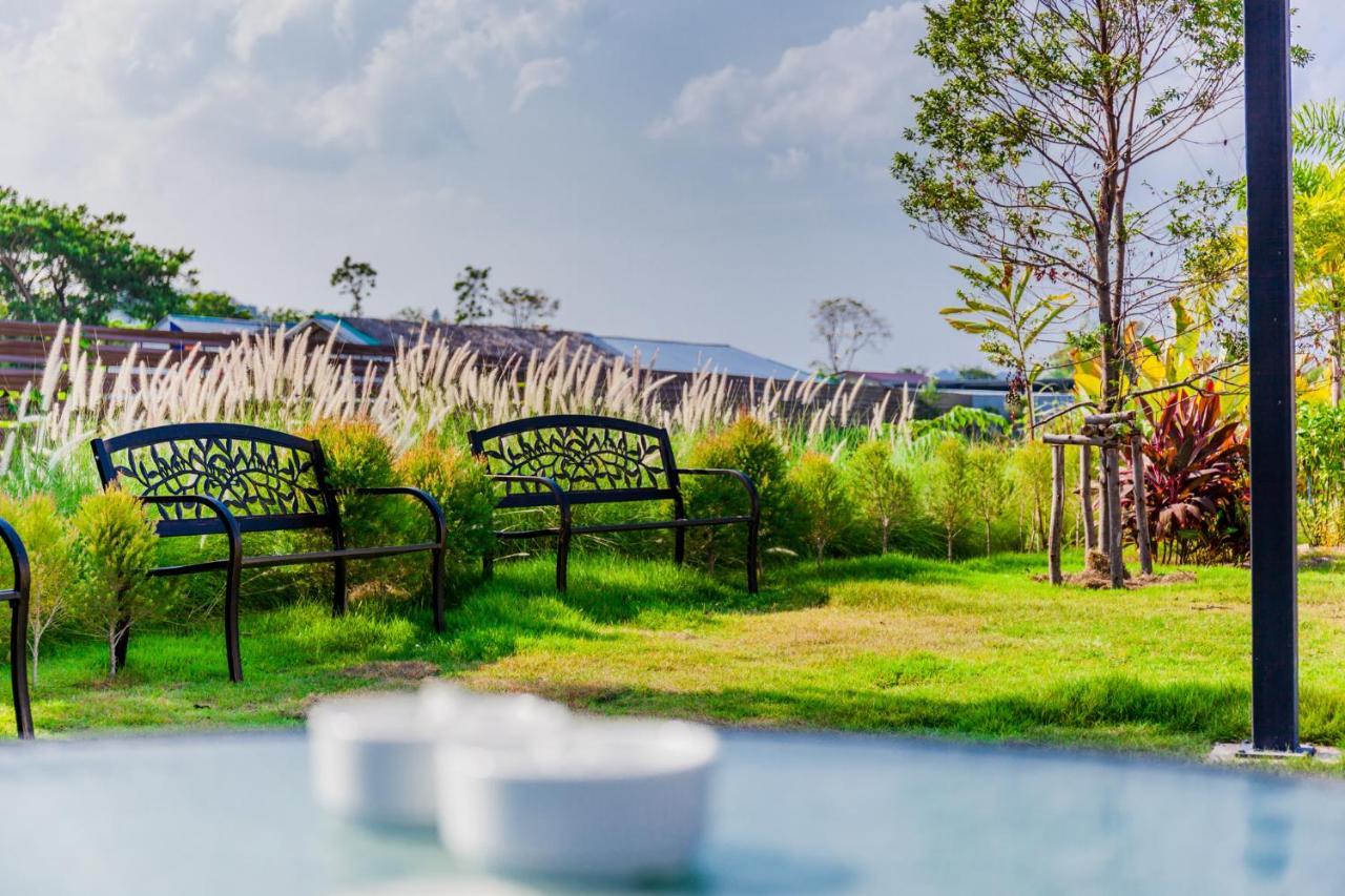 The Sun Resort Ratchaburi Exterior foto